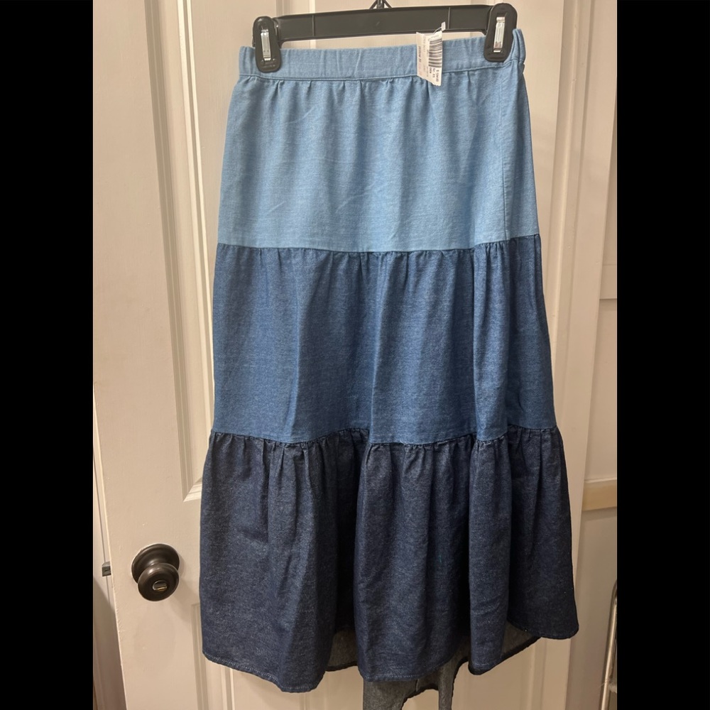 New! Willow St. Denim Flowy Skirt